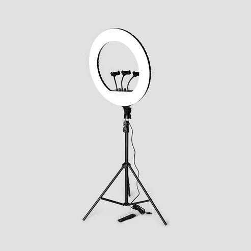 RING LIGHT 18" – SVETLO KOJE MENJA SVE!